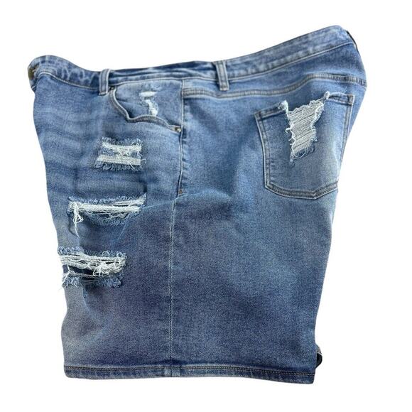 Lane Bryant Signature Fit Boyfriend Midi Denim Short Sz 20 Essential Stretch - Picture 4 of 6